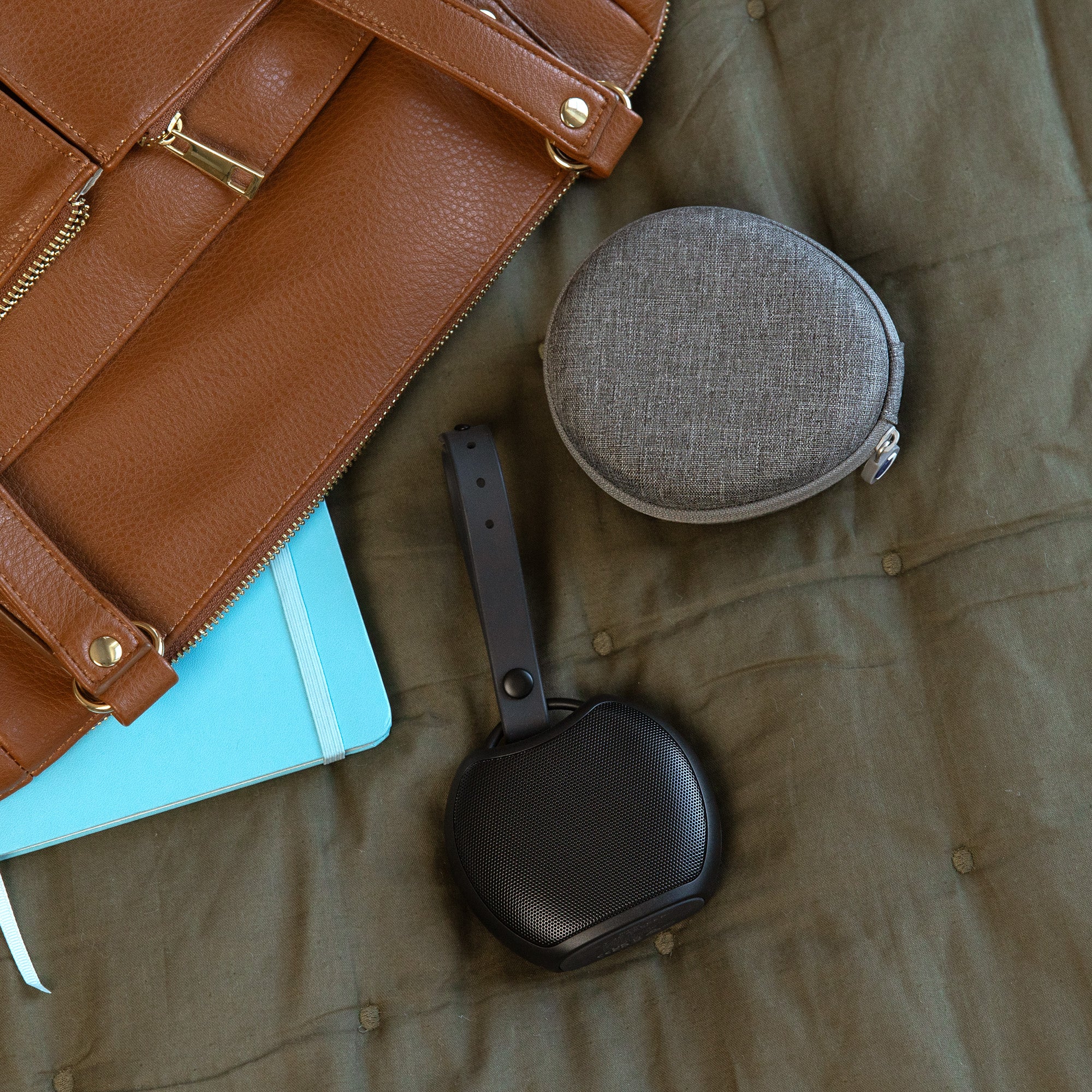 Travel Case - Image 6